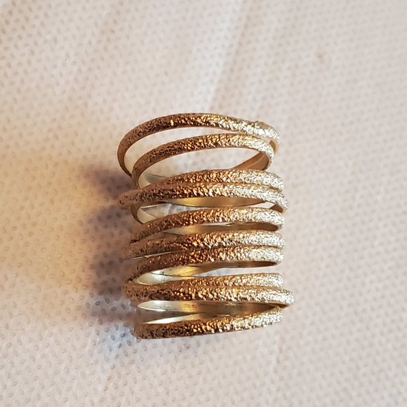 Size 7.5 Gold Tone Midi Knuckle Wrap Style Ring - Picture 2 of 4